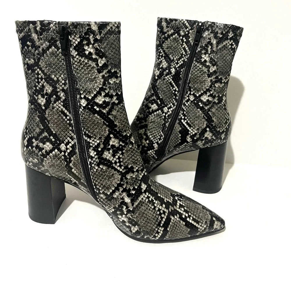 Jeffrey Campbell Snakeskin Patterned Ankle Boots - Picture 2 of 8
